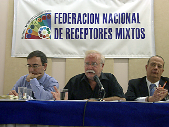 D. Juan Gallardo, Director de negocios de SELAE, asiste a la asamblea general de FENAMIX