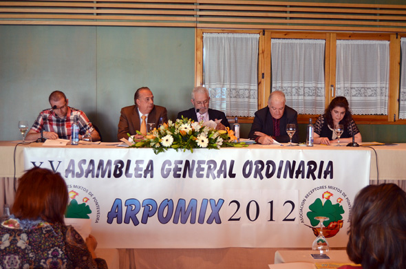 D. Juan Gallardo, Director de negocios de SELAE, asiste a la asamblea general de FENAMIX